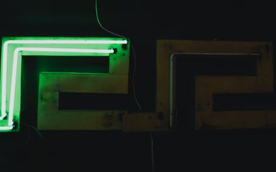Neon green lights in a zig-zag pattern.